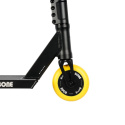 UrbanArtt Bone Scooter Completo - Negro/Amarillo 6" x 23"